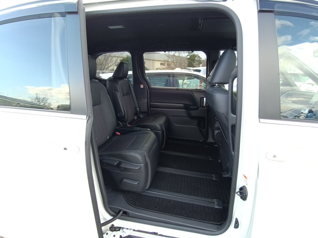 Toyota Noah S-Z