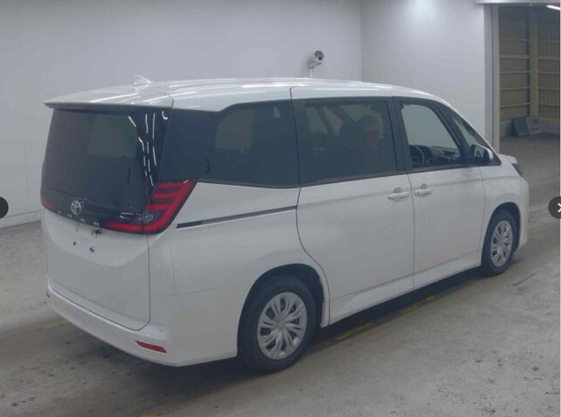 Toyota Noah X