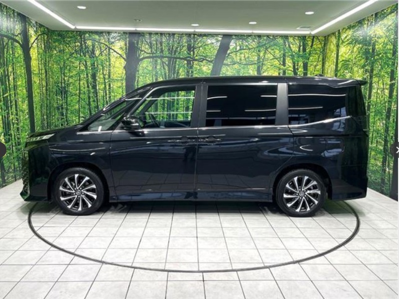 Toyota Voxy S-Z