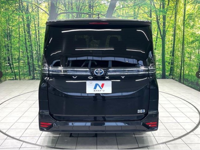 Toyota Voxy S-Z