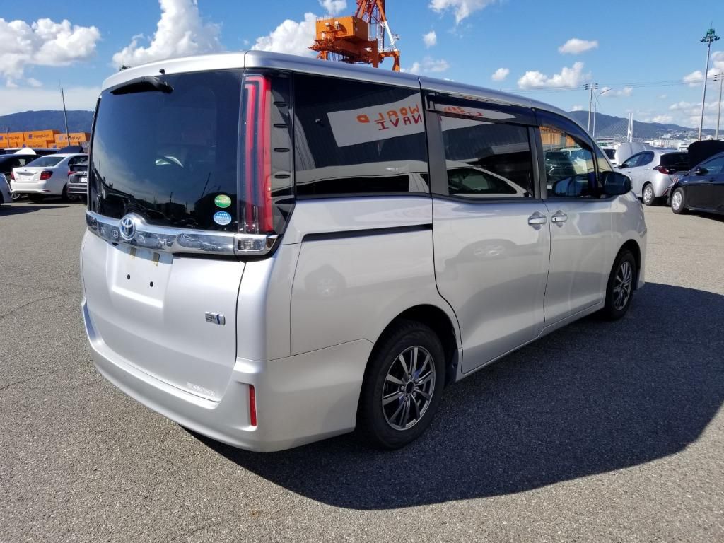 Toyota Noah X