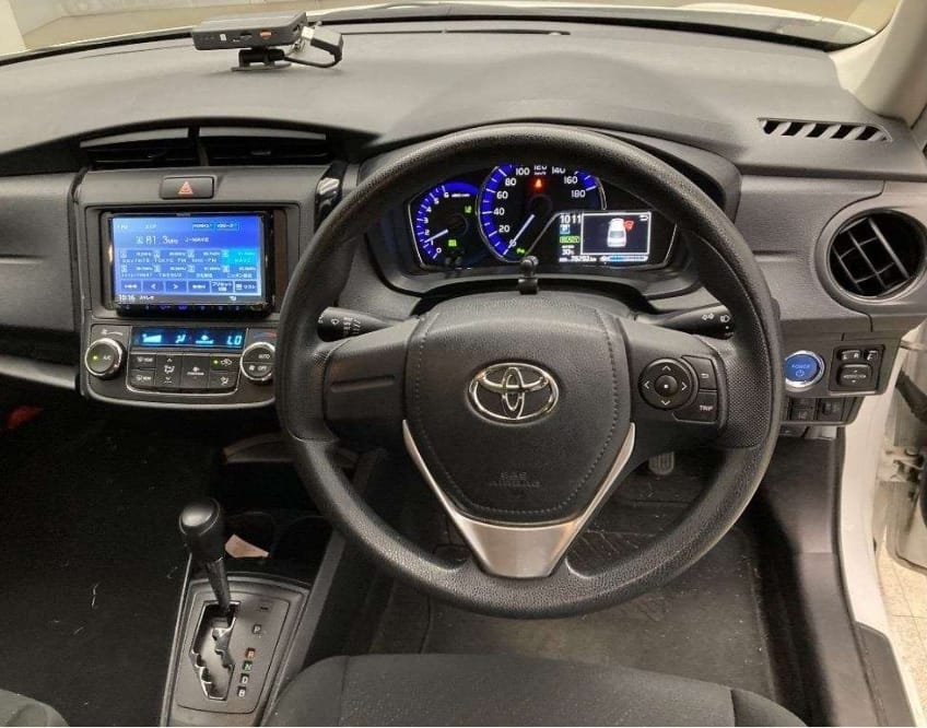 Toyota Axio EX