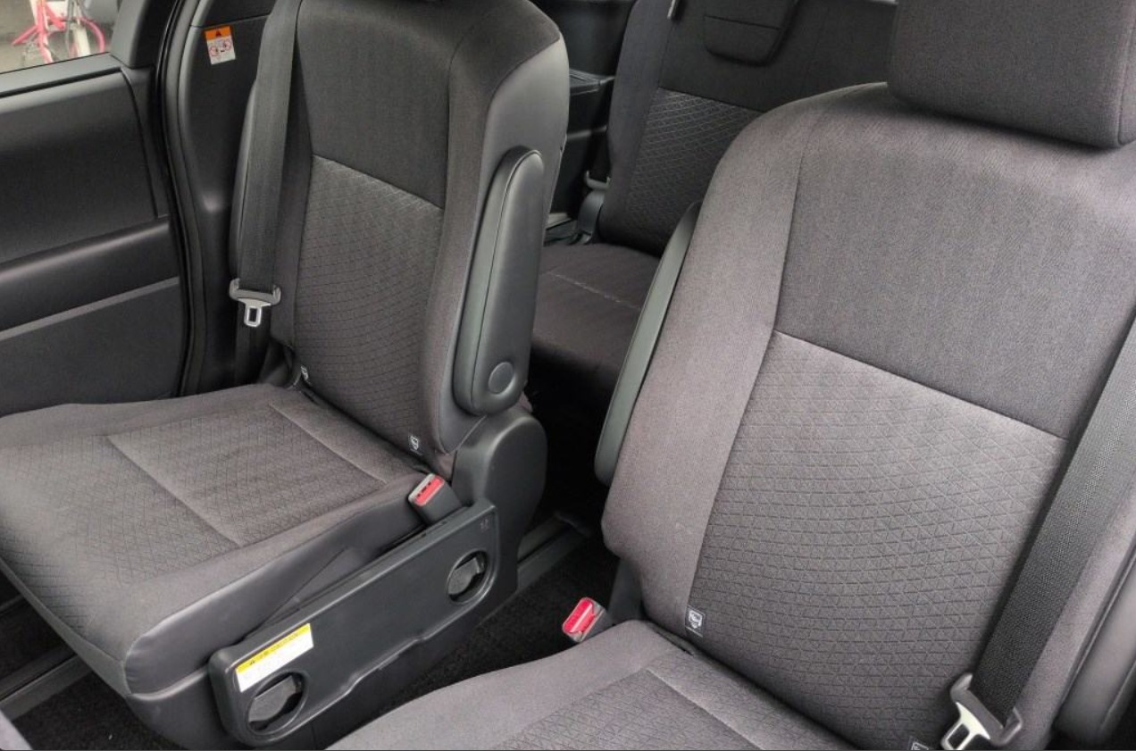 Toyota Noah G