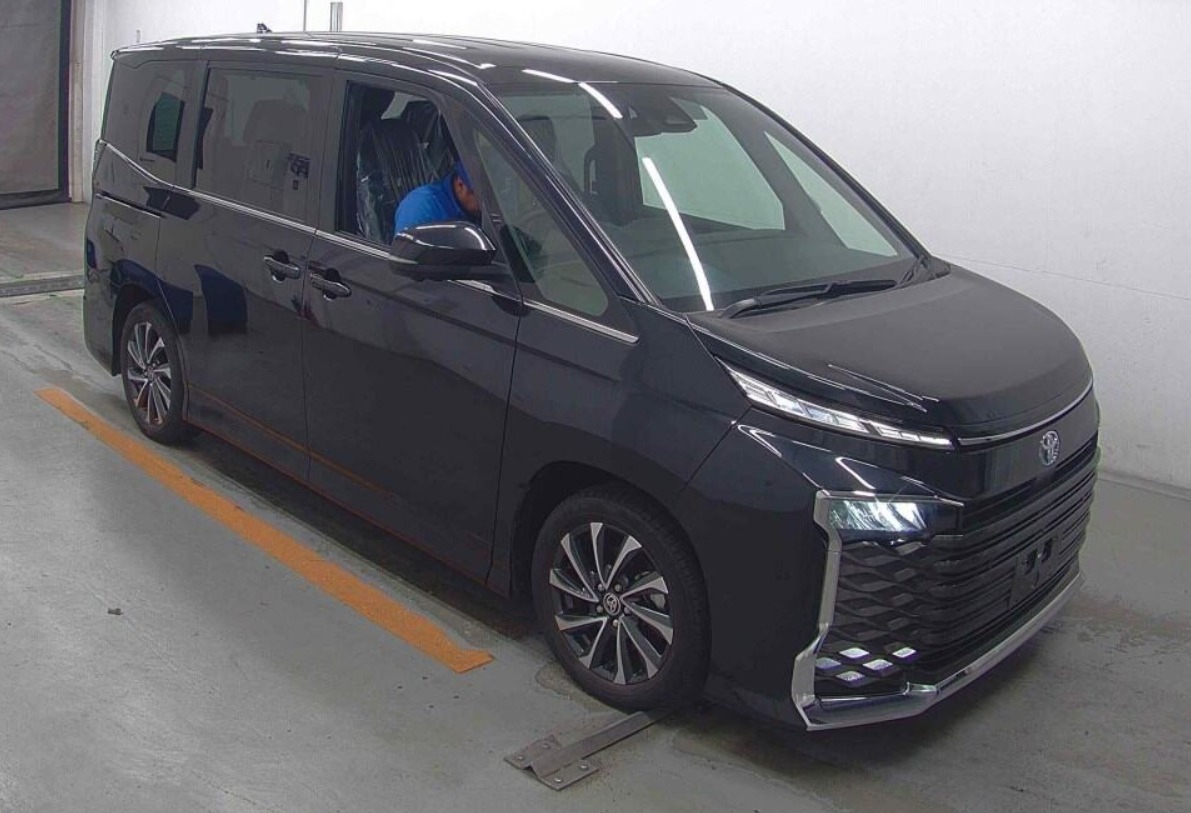Toyota Voxy S-Z