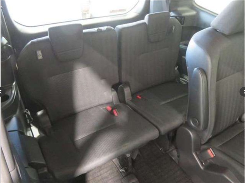 Toyota Voxy S-G