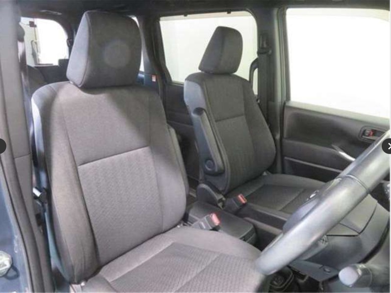 Toyota Voxy S-G